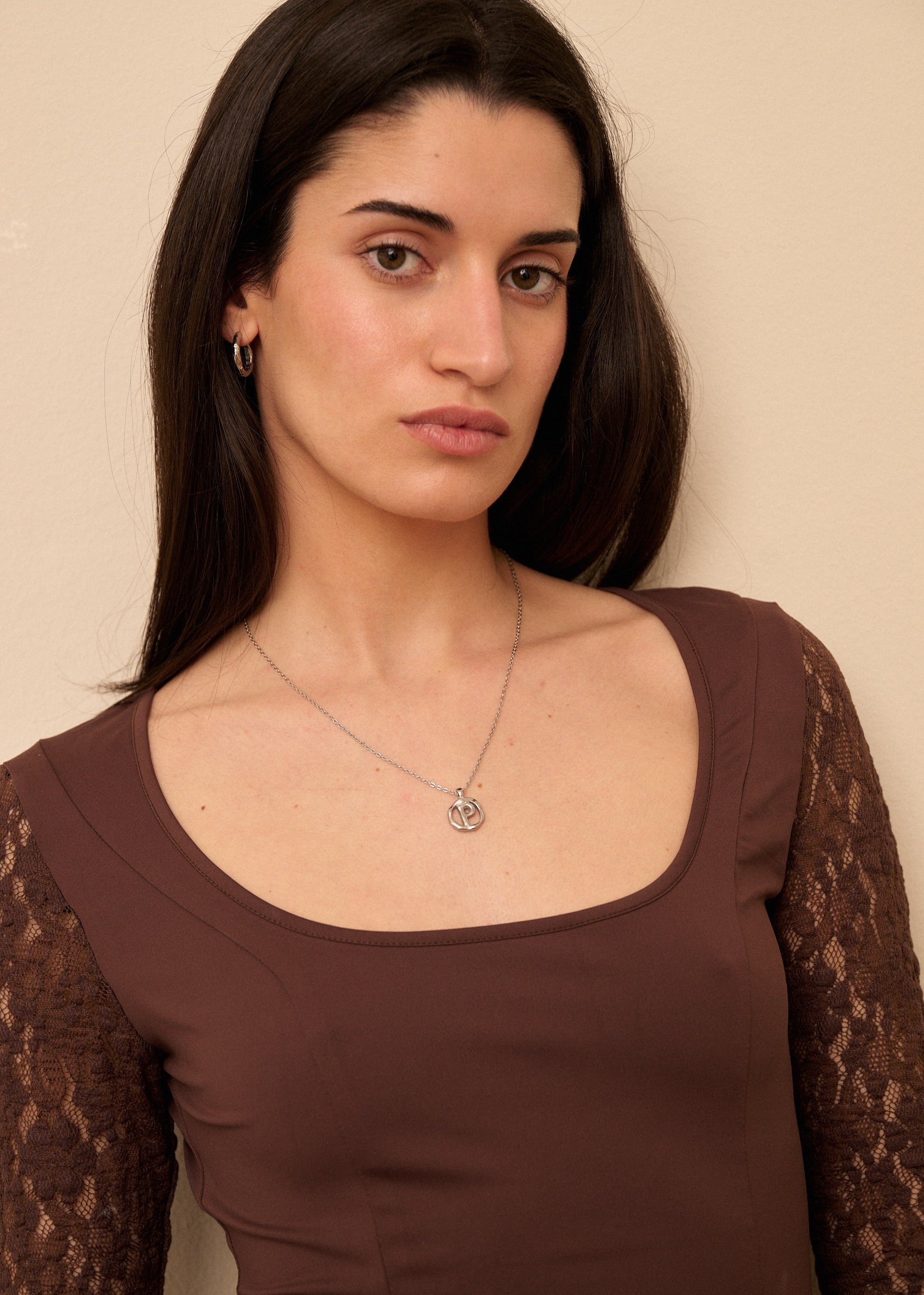 P / PLATA - THE IDENTITY