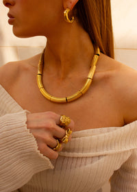 THE MACARONI NECKLACE