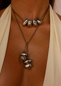 THE SILVER OLIVE NECKLACE