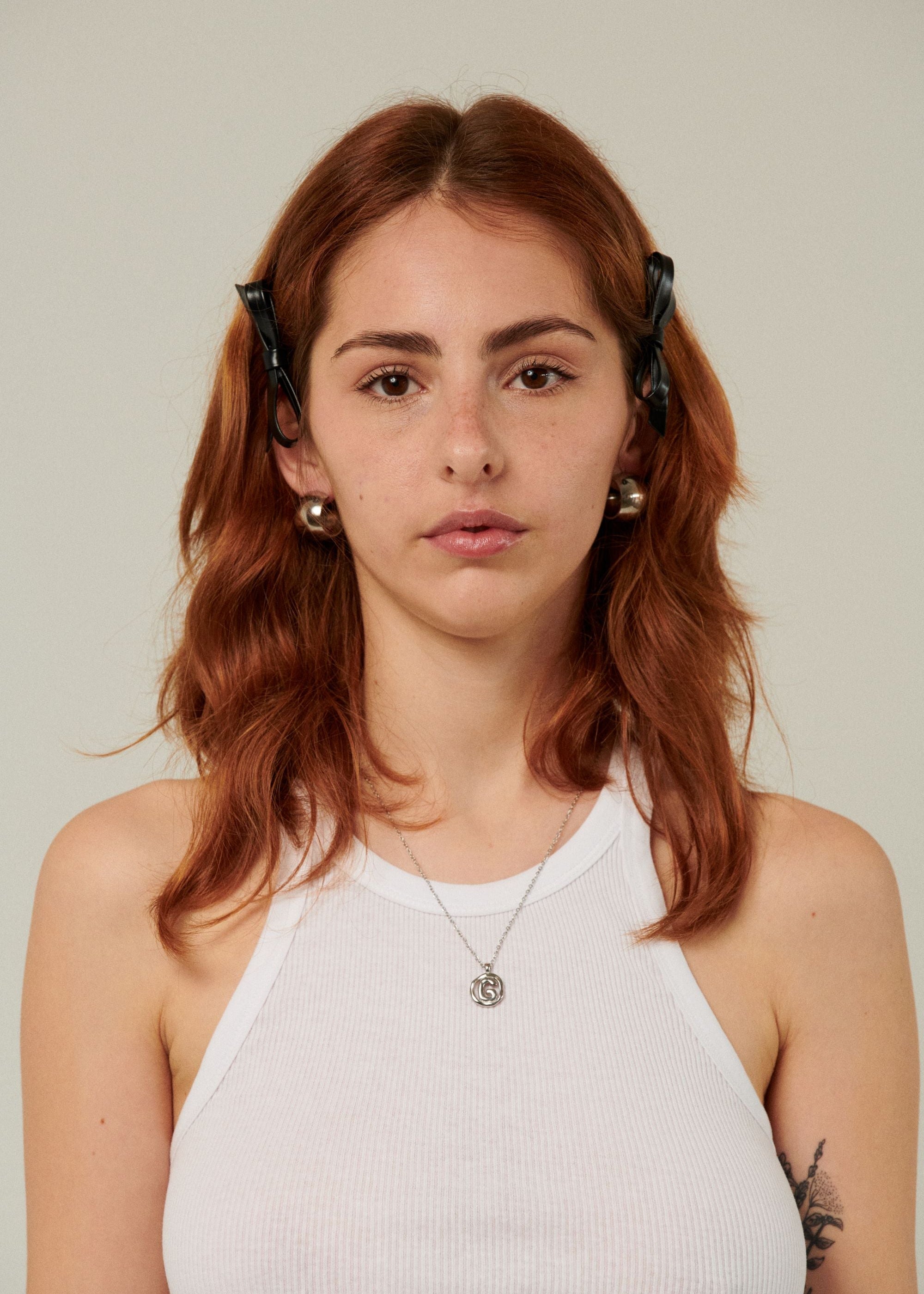 G / SILVER - THE IDENTITY