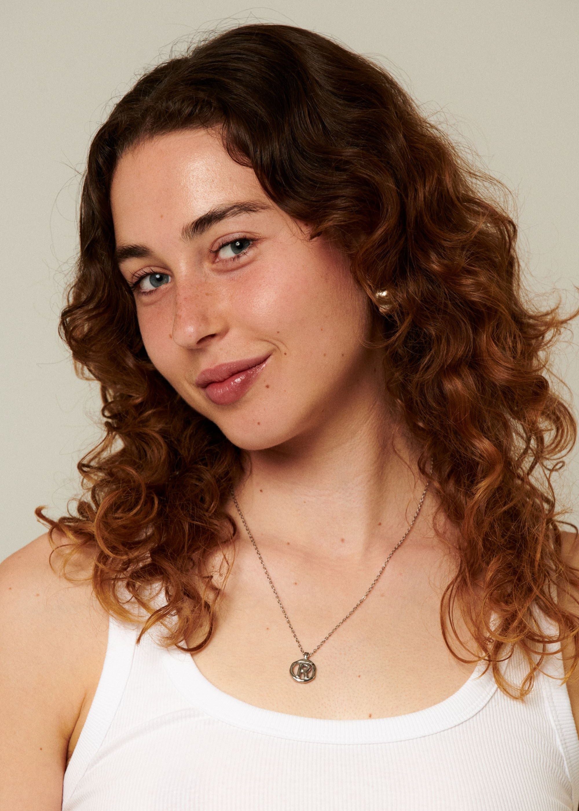 R / PLATA - THE IDENTITY