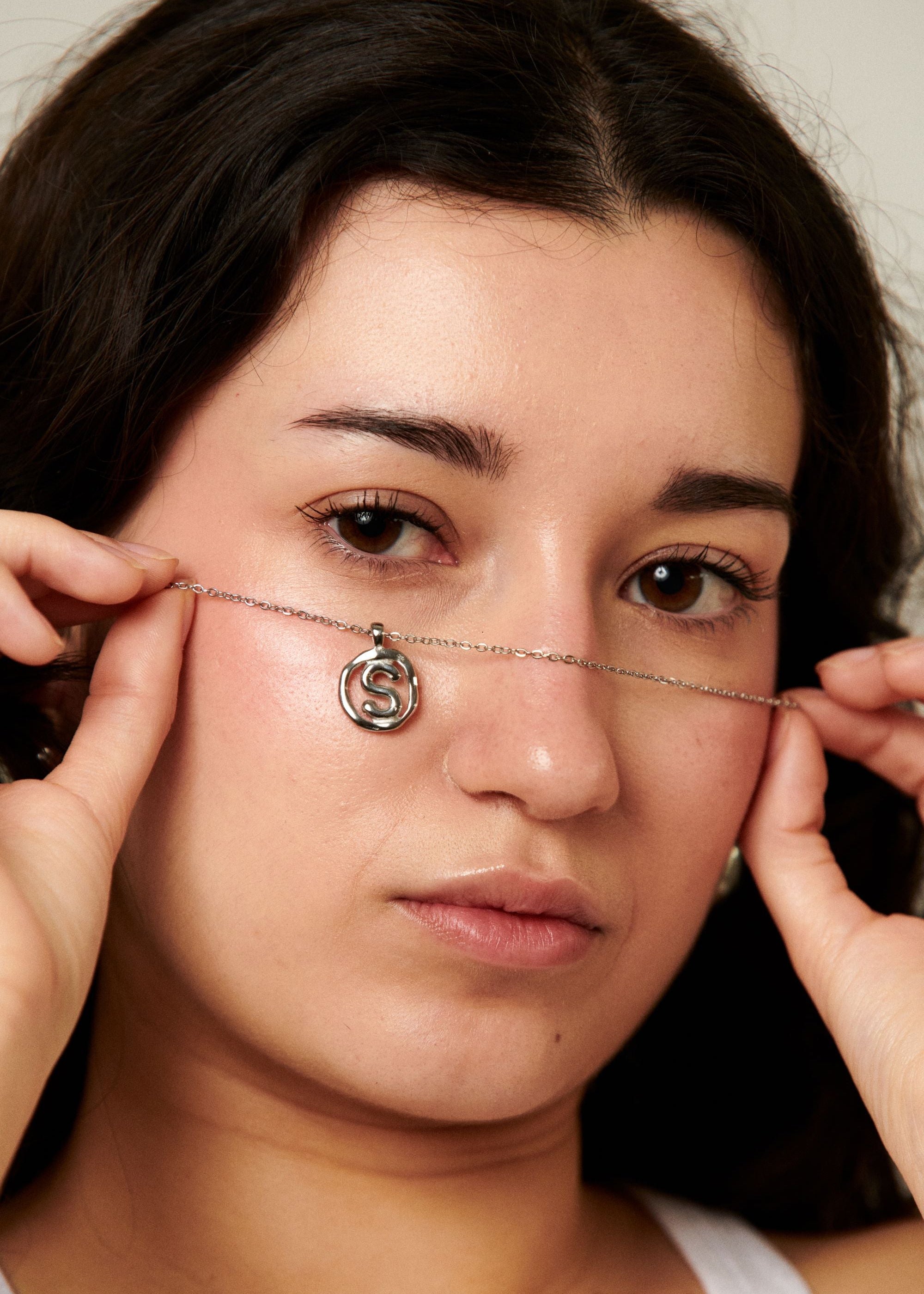 S / SILVER - THE IDENTITY