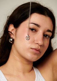 S / SILVER - THE IDENTITY