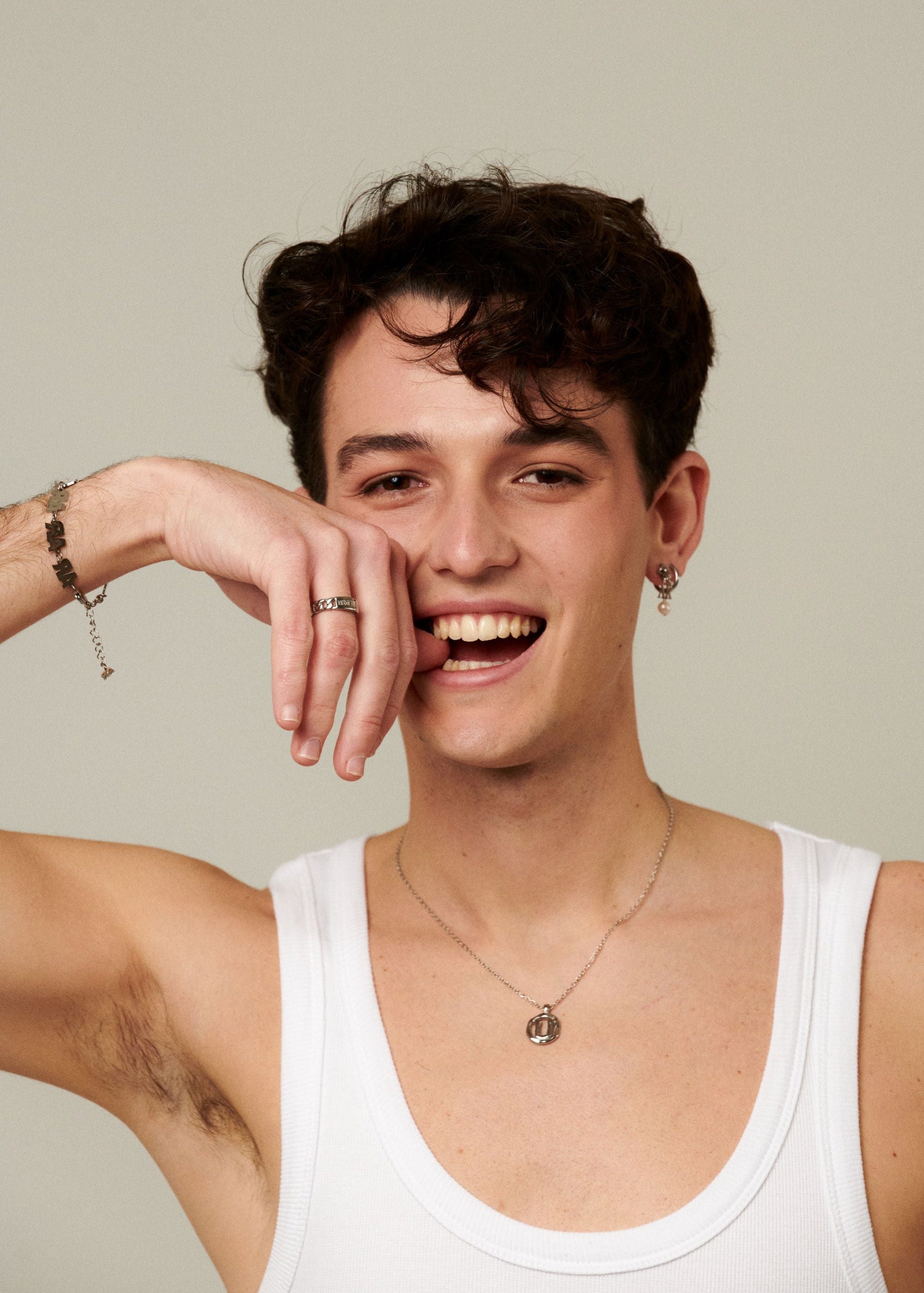 U / PLATA - THE IDENTITY