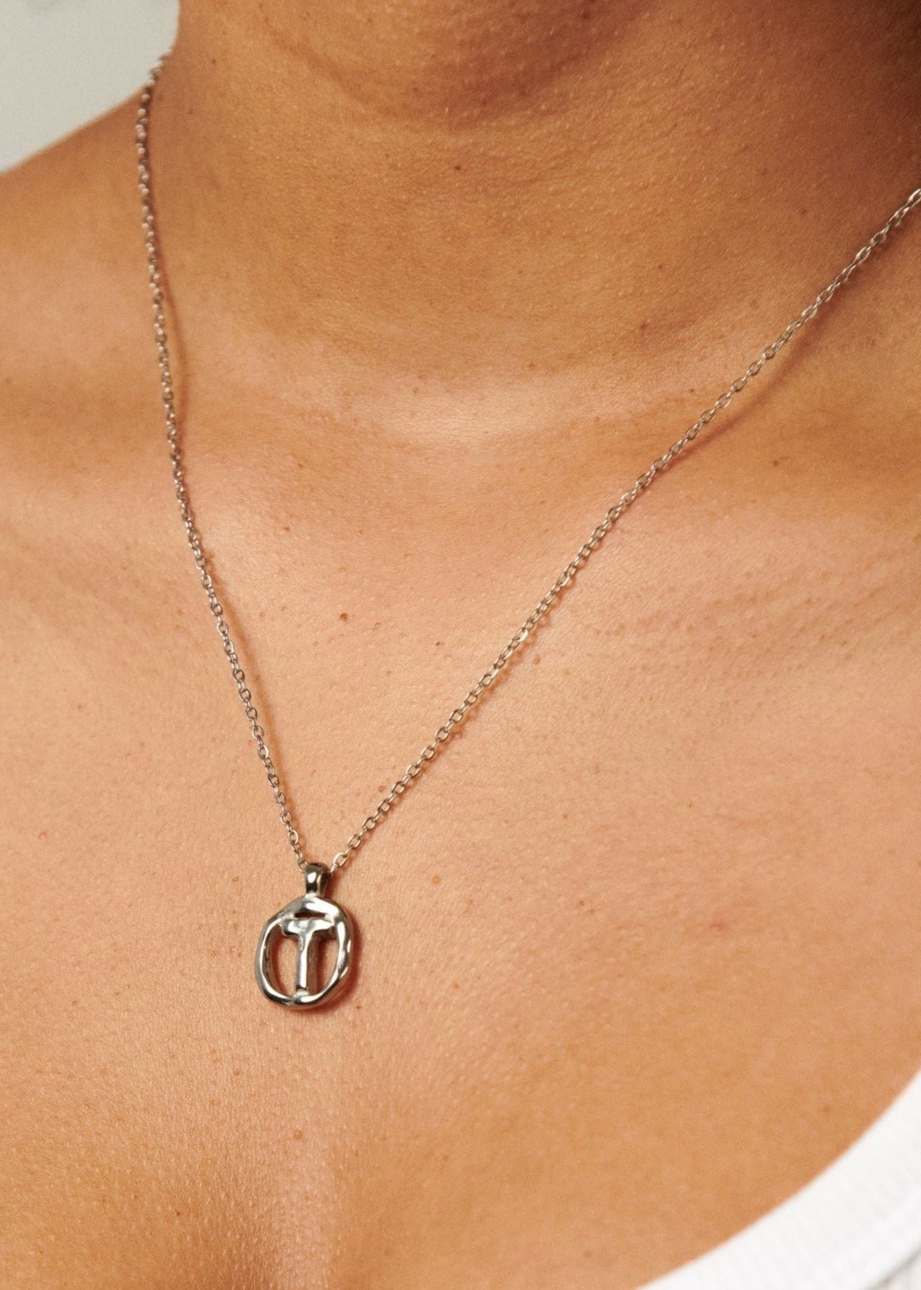 T / PLATA - THE IDENTITY