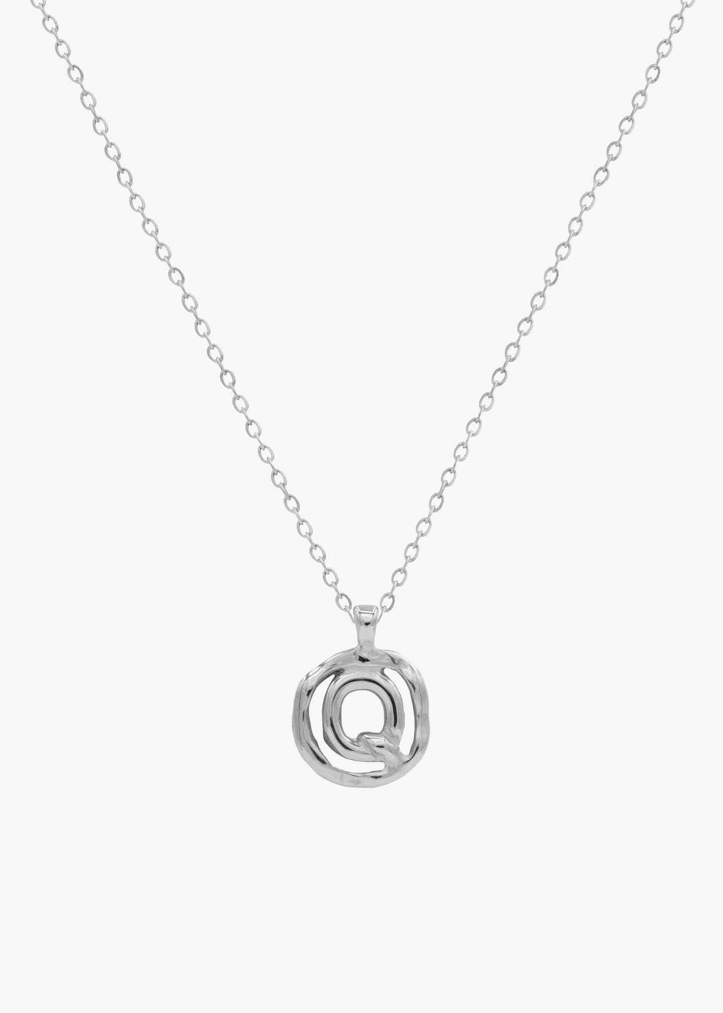 Q/ PLATA THE IDENTITY